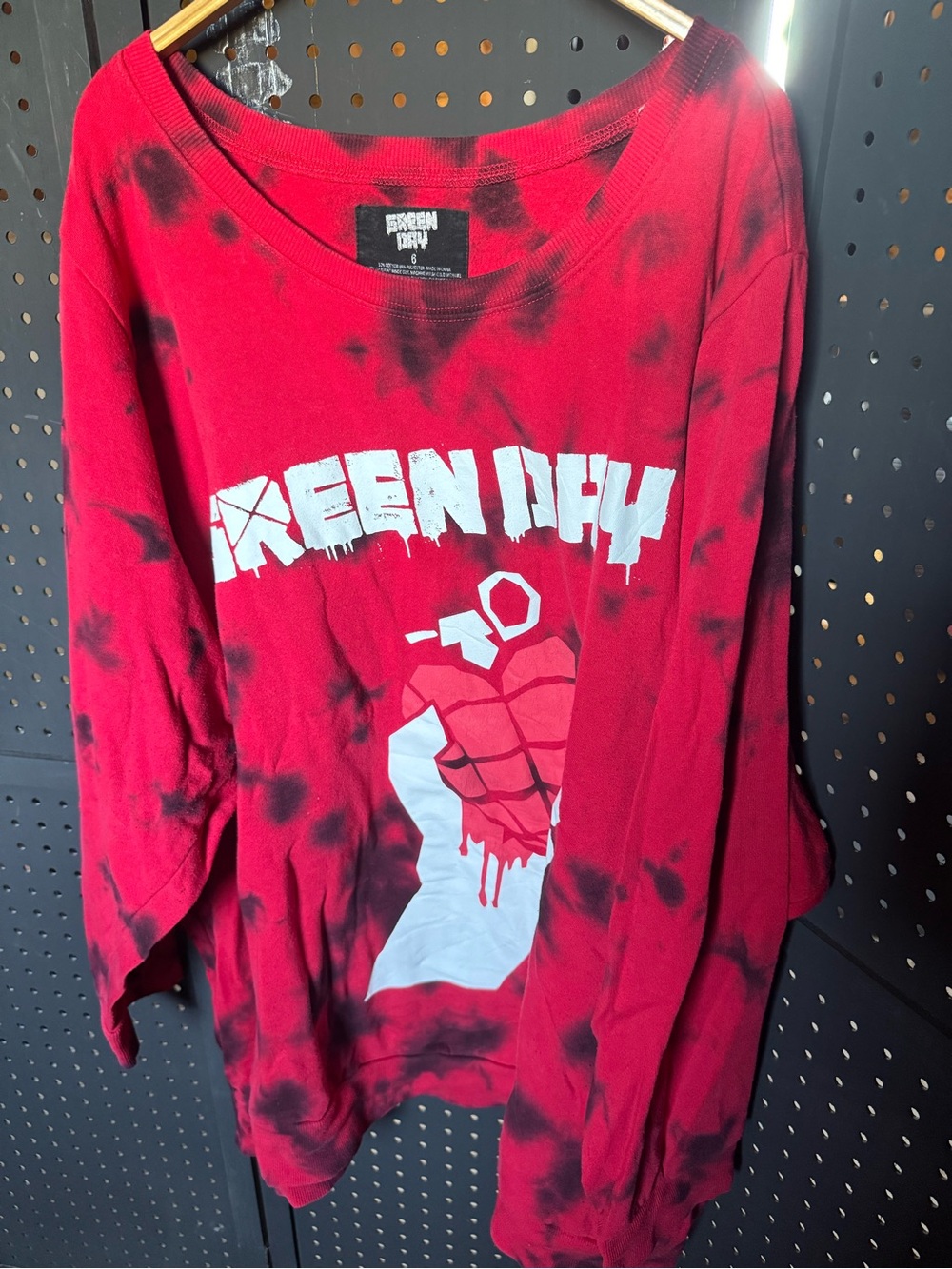 Green Day Graphic Tie-Dye Red Long Sleeve Shirt